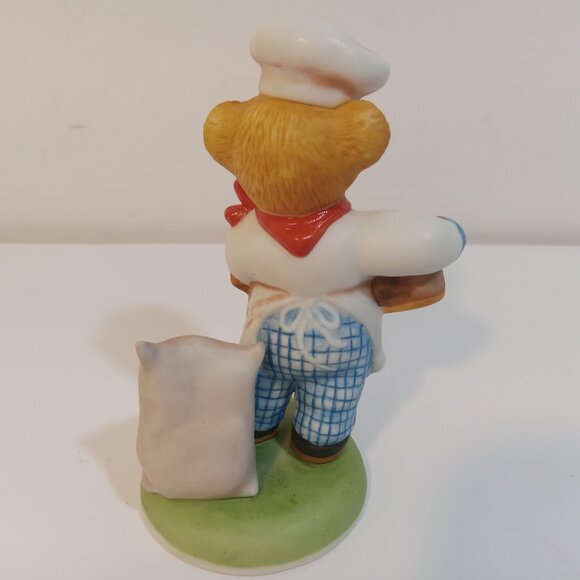 The Franklin Mint Fine Porcelain Bear Chef Pierre White Multi 1986 3.5 x 2 - Picture 5 of 6